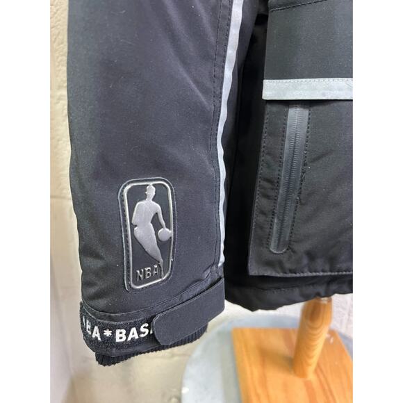 NBA Chicago Bulls Down Black Winter Heavy Parka Jacket Size Medium - Picture 13 of 13